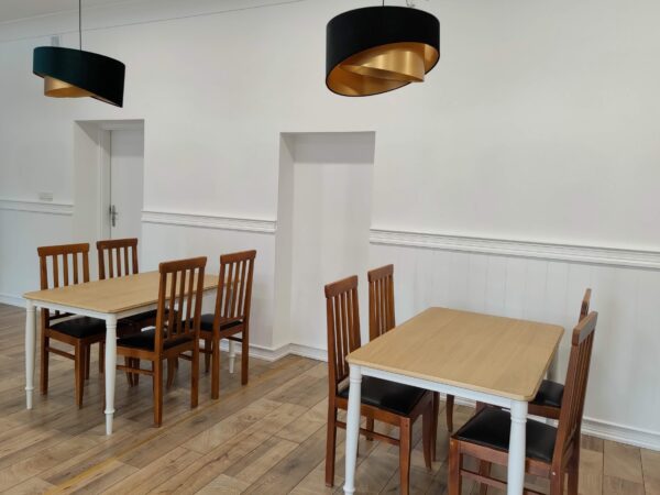 Sala z planszówkami w Osadzie Chmielaki