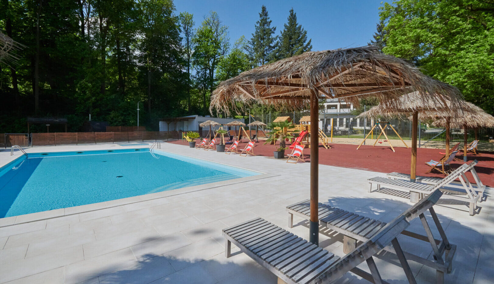 Basen osada chmielaki w Pokrzywnej